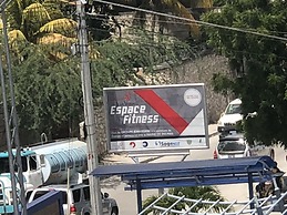 Detente Du Cacique Villa Hotel