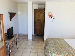 Detente Du Cacique Villa Hotel