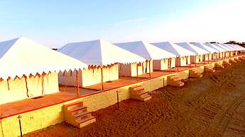 Sheesh Mahal Desert Camp