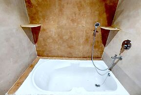 Sheesh Mahal Desert Camp