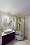 Villa Maxim with Private Pool & Tennis Court