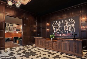 Graduate by Hilton Bloomington