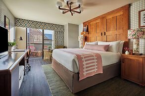 Graduate by Hilton Bloomington