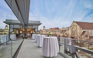 Graduate by Hilton Bloomington