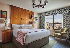 Graduate by Hilton Bloomington