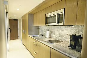 Real Select at the Ritz Carlton Residences, Waikiki Beach