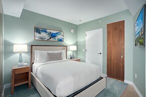 Real Select at the Ritz Carlton Residences, Waikiki Beach