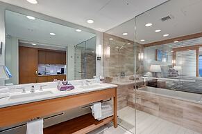 Real Select at the Ritz Carlton Residences, Waikiki Beach