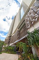 Real Select at the Ritz Carlton Residences, Waikiki Beach