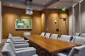 Real Select at the Ritz Carlton Residences, Waikiki Beach