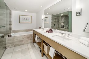 Real Select at the Ritz Carlton Residences, Waikiki Beach