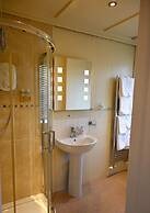 Orchard Club - Newton House