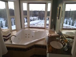 Alaska Sundance Retreat B&B