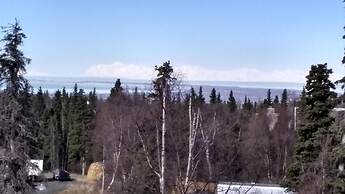 Alaska Sundance Retreat B&B