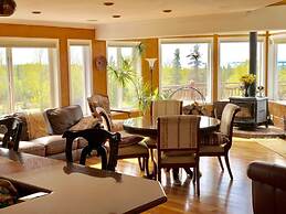 Alaska Sundance Retreat B&B