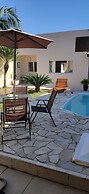 Casa com piscina em Caraguatatuba