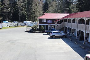 Pioneer Inn by the River