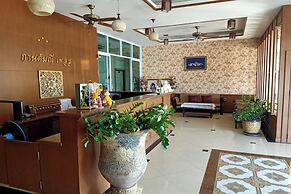 Karnmanee Place Hotel