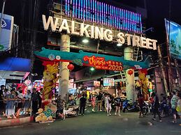 Walking Street Encore Hotel
