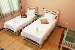 Pirom Lake And Resort