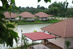 Pirom Lake And Resort