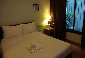 Mango Bedroom Inn