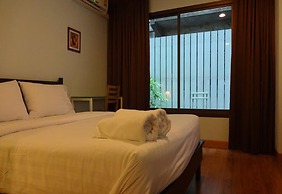 Mango Bedroom Inn