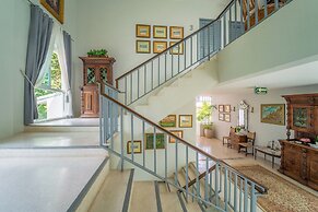Villa Amphawa