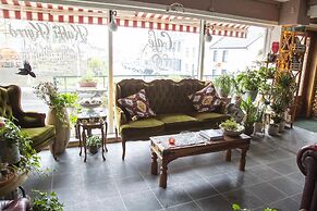 Private and peaceful one room apartments