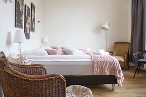 Private and peaceful one room apartments