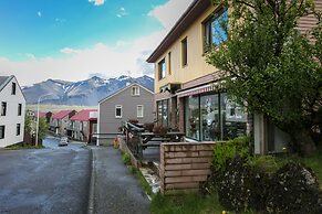 Private and peaceful one room apartments