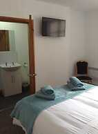 The Bear on the Square