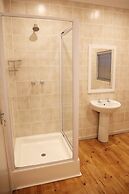 Eden Guest House B&B