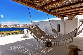 Villa Veneta at Ornos Sea View