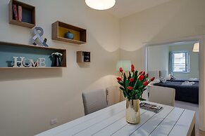 Travel & Stay - Sistina