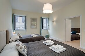 Travel & Stay - Sistina