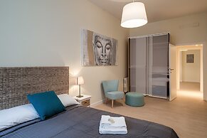 Travel & Stay - Sistina