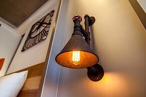 Siangge Chuanfan Rock Resort