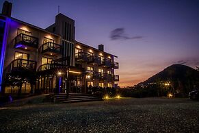 Siangge Chuanfan Rock Resort