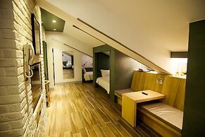 Siangge Chuanfan Rock Resort