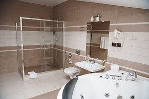 Port Comfort on Ligovskiy