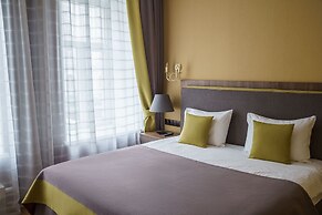 Port Comfort on Ligovskiy