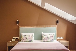 Port Comfort on Ligovskiy