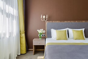 Port Comfort on Ligovskiy