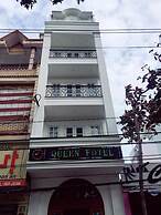 Queen Hotel