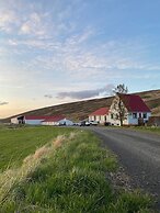Fljotsbakki Farm Hotel