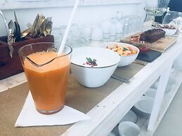 Sandhi House - Yoga & Wellness