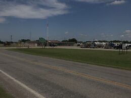 Trend Motel and RV Park