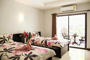 Ruysuk Hotel & Swimming Pool