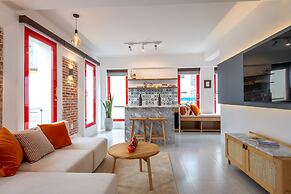 Leiden Homestay & Cafe